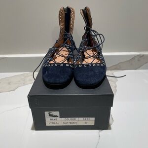 Utahlia Navy Lace-Up Flats by Silent D